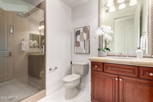 Building Photo - 8614 N 17th Pl