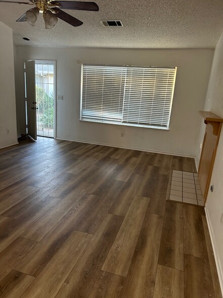 Living room - 1772 Merced Ave