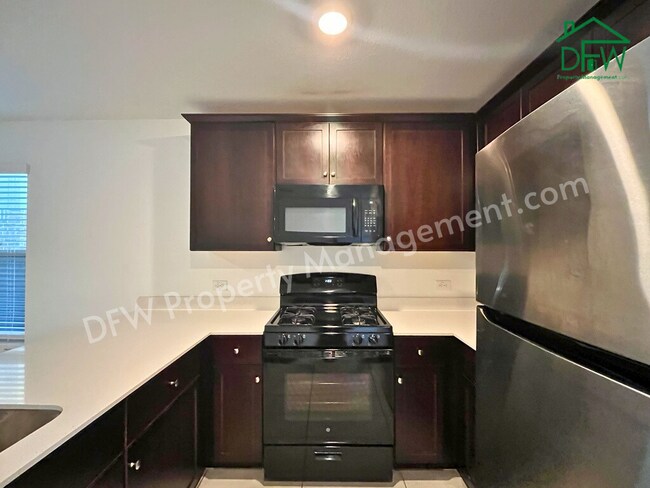 Building Photo - Charming 3-Bedroom Home for Lease in Quiet Little Elm Neighborhood!