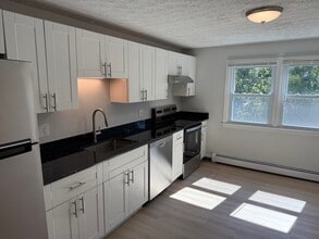 Building Photo - Briarwood 6
