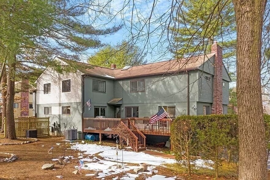 Building Photo - 68 E Bluff Rd