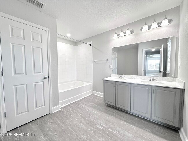 Building Photo - 12357 Sea Island Dr