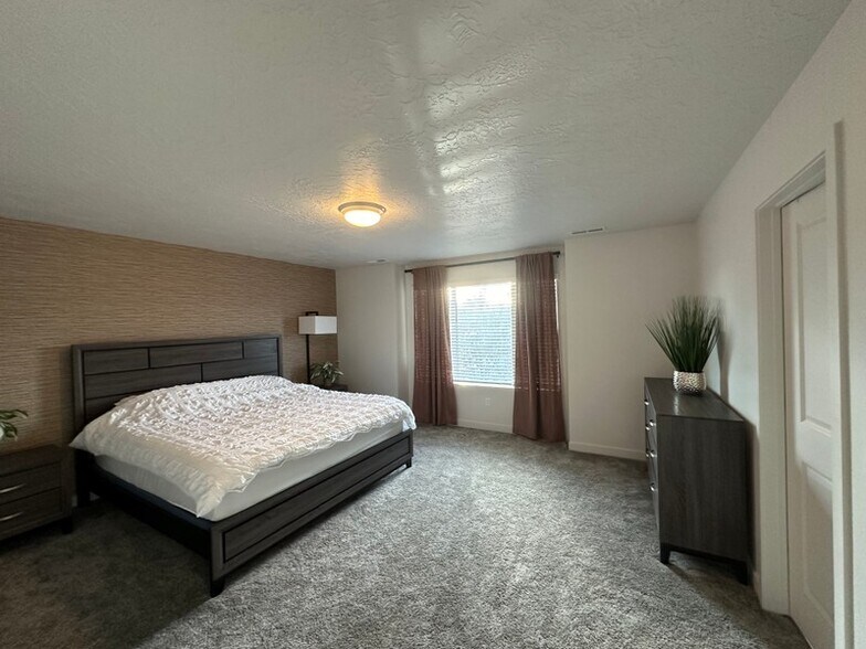 Building Photo - 11446 S Hollybrook Loop