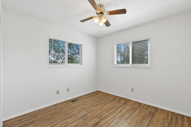 Building Photo - 7105 Omaha Blvd