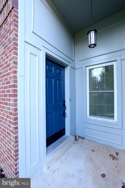 Building Photo - 47699 Whirlpool Square