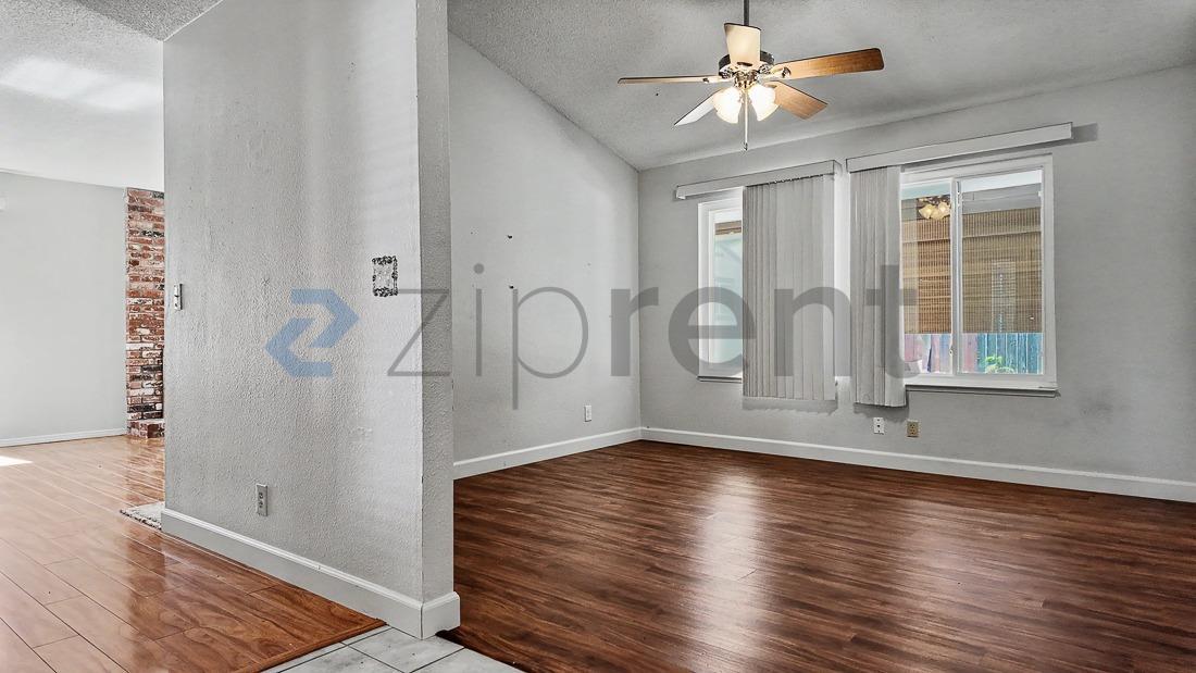 Building Photo - Unit 9517