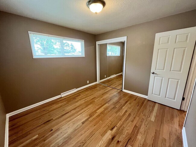 Building Photo - Spacious Littleton Home with Large Fenced Yard & Attached Garage!