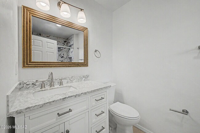 Building Photo - 5120 E Alberta Dr