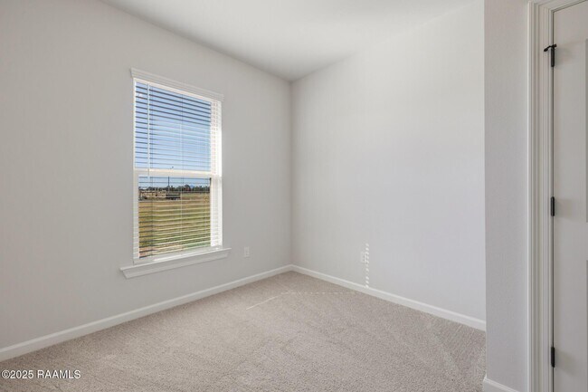 Building Photo - 305 Wakely Ct