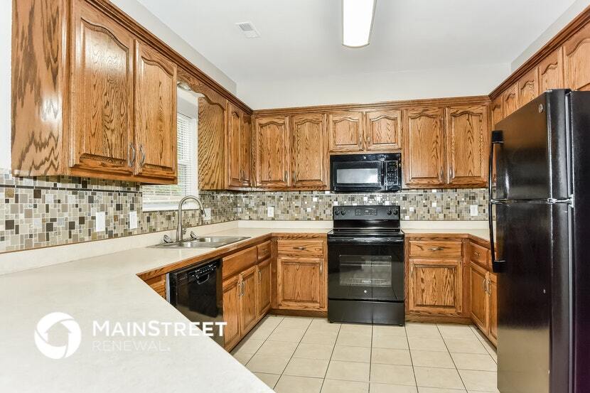 Building Photo - 7742 Sawyer Brown Rd