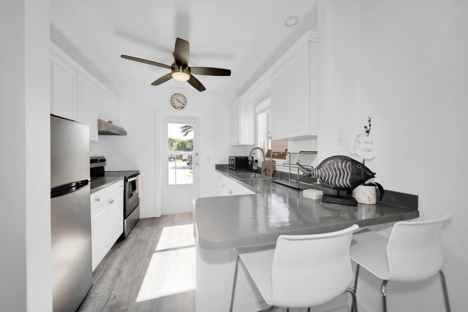 Building Photo - 2317 N Ocean Blvd