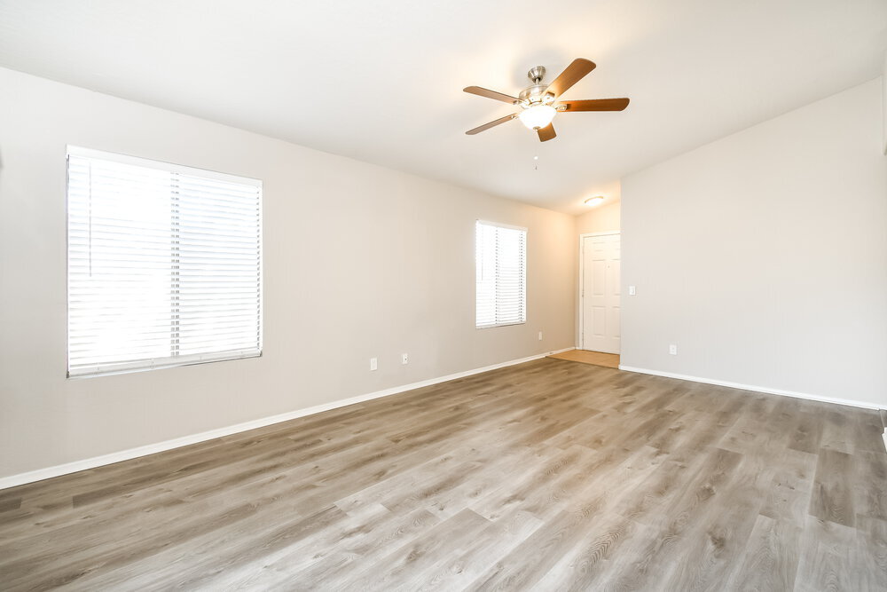 Building Photo - 9146 E Encanto St