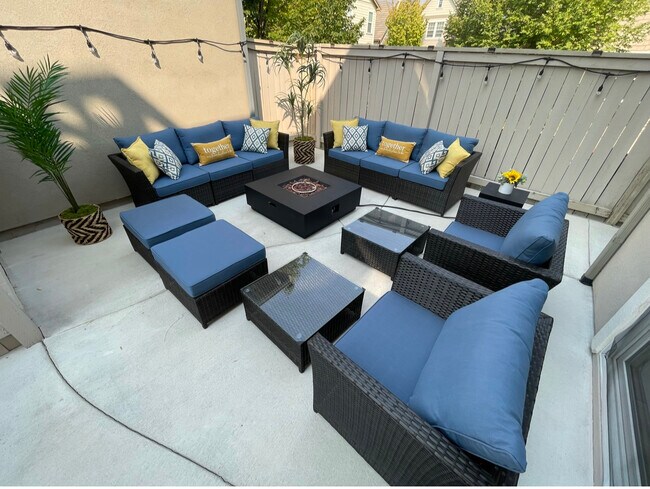 Building Photo - 1661 Sawtooth Trail