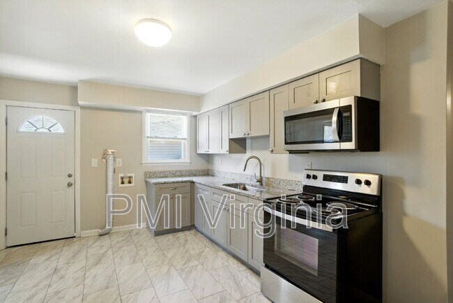 Primary Photo - 3237 Verdun Ave