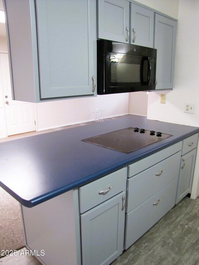 Building Photo - 1516 Hummingbird Ln