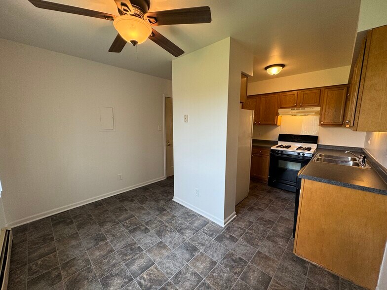 Building Photo - 8178 Ralston Ct