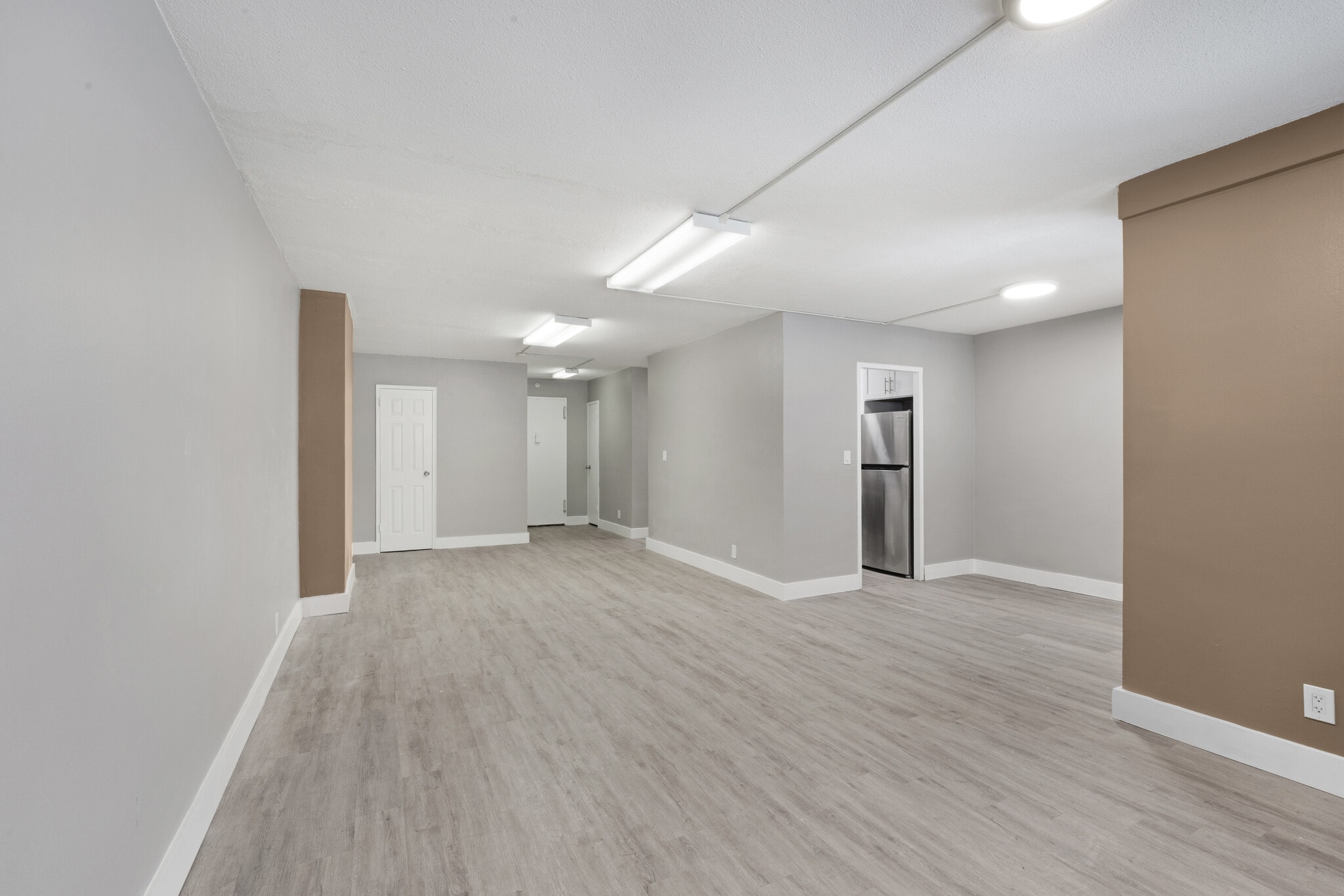 Building Photo - 201 Saint Pauls Ave