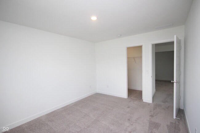 Building Photo - 7291 Standish Ln