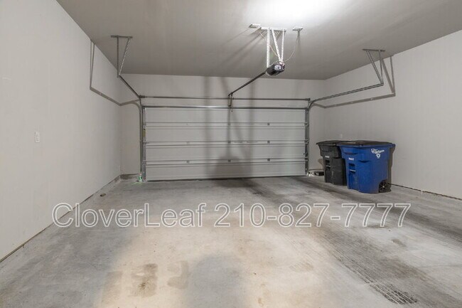 Building Photo - 238 Jaycen Ln