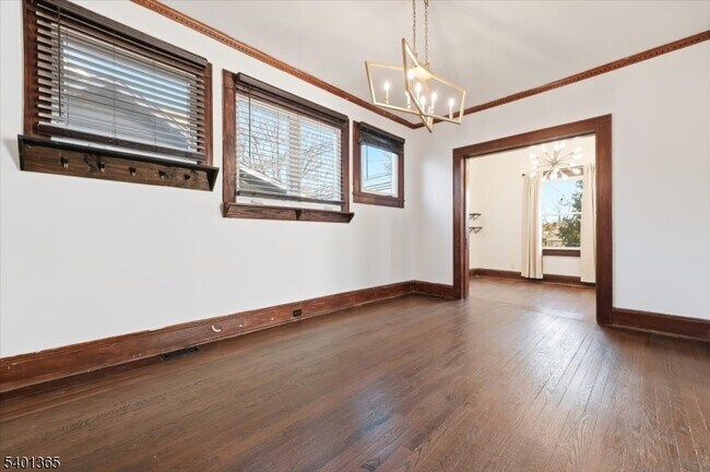 Building Photo - 274 Crawford Terrace