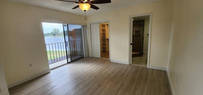 Building Photo - 913 9th Way
