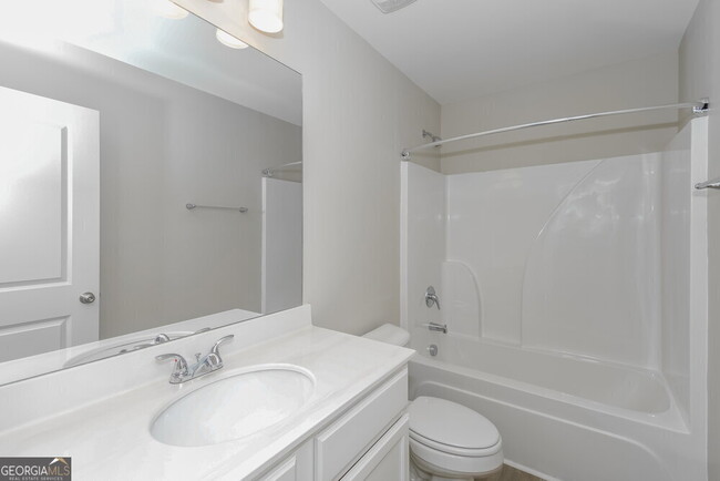 Building Photo - 313 Kenmore Ct