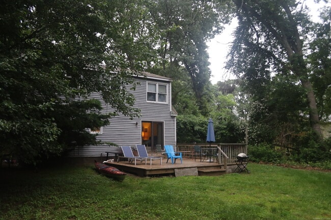 Building Photo - 9A Cedarwood Ln