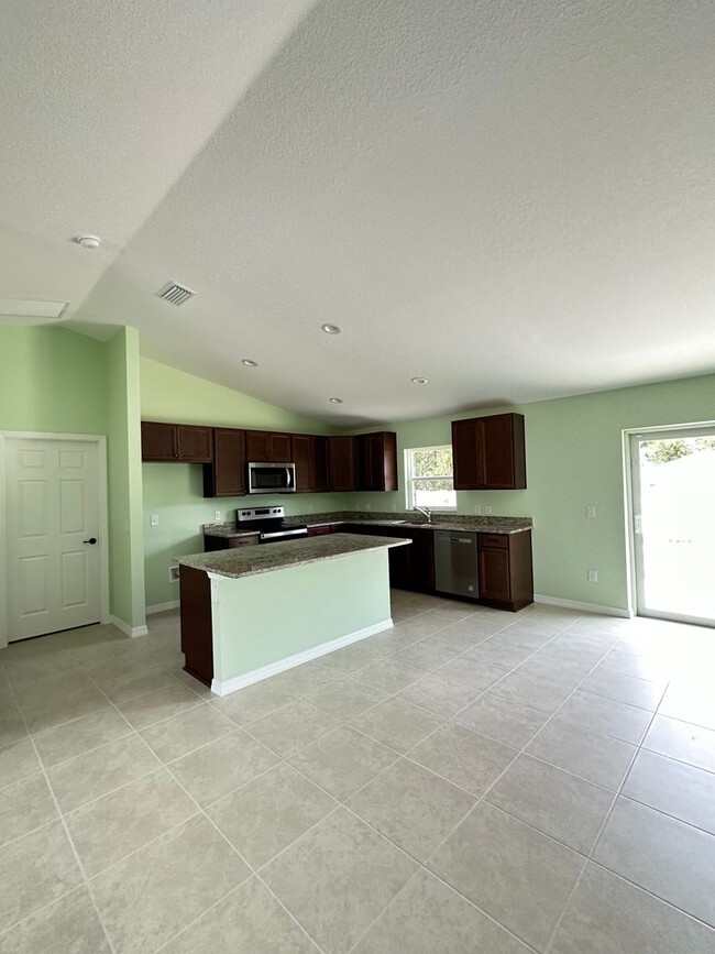 Building Photo - Brand New House for rent in Marion Oaks