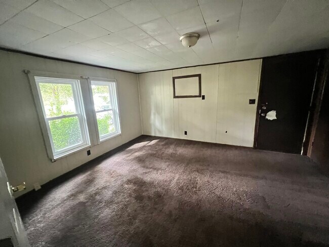 Building Photo - 525 S Colvin St