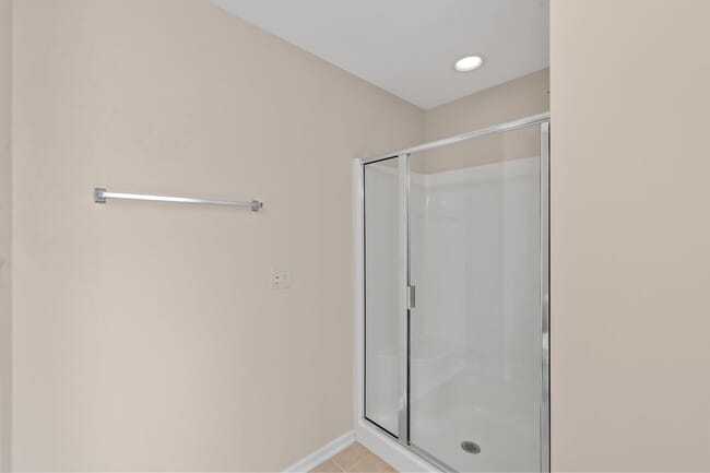 Building Photo - 3 Bedroom - Cary Townhome in Central Location!!! Close to 540 and Research Triangle Park!