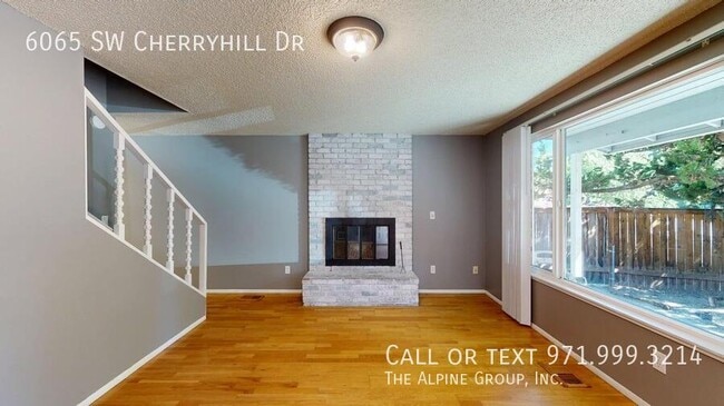 Building Photo - 6065 SW Cherryhill Dr