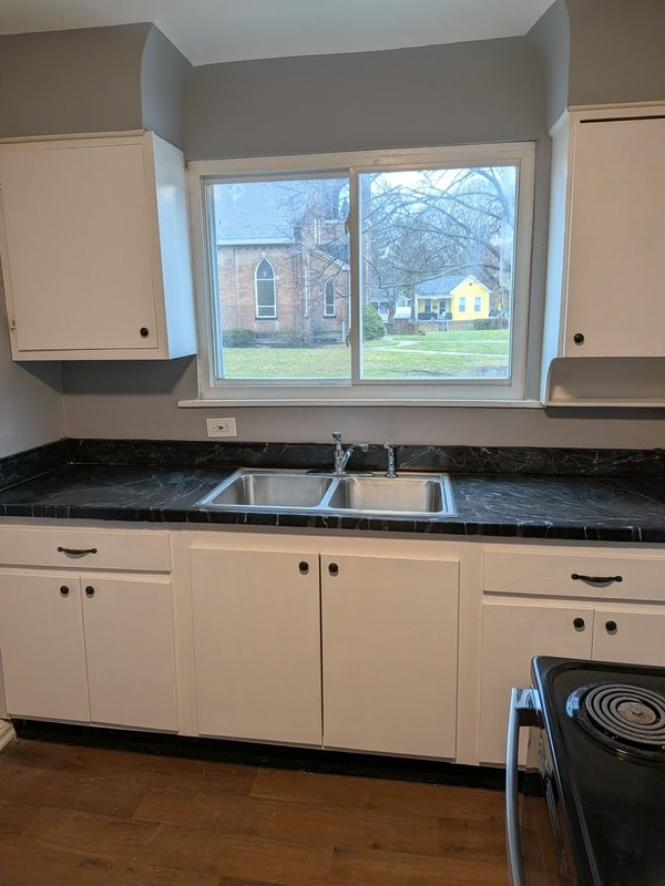 Building Photo - 5 W 73rd St