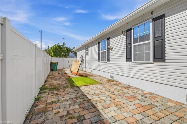 Building Photo - 286 Leawood Cir