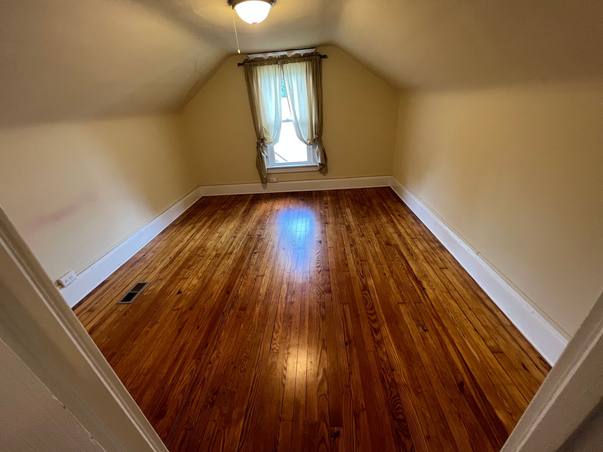 Building Photo - 534 Monkton Rd