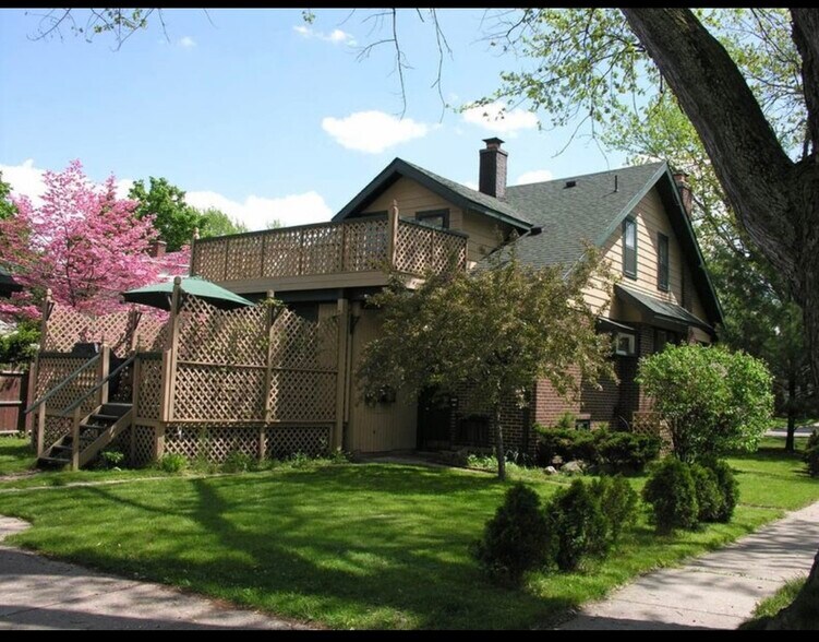 Building Photo - 739 S Alexander Ave