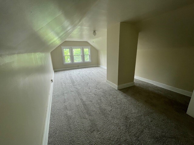 3rd floor bonus room 1 - 3111 Meadowbrook Blvd