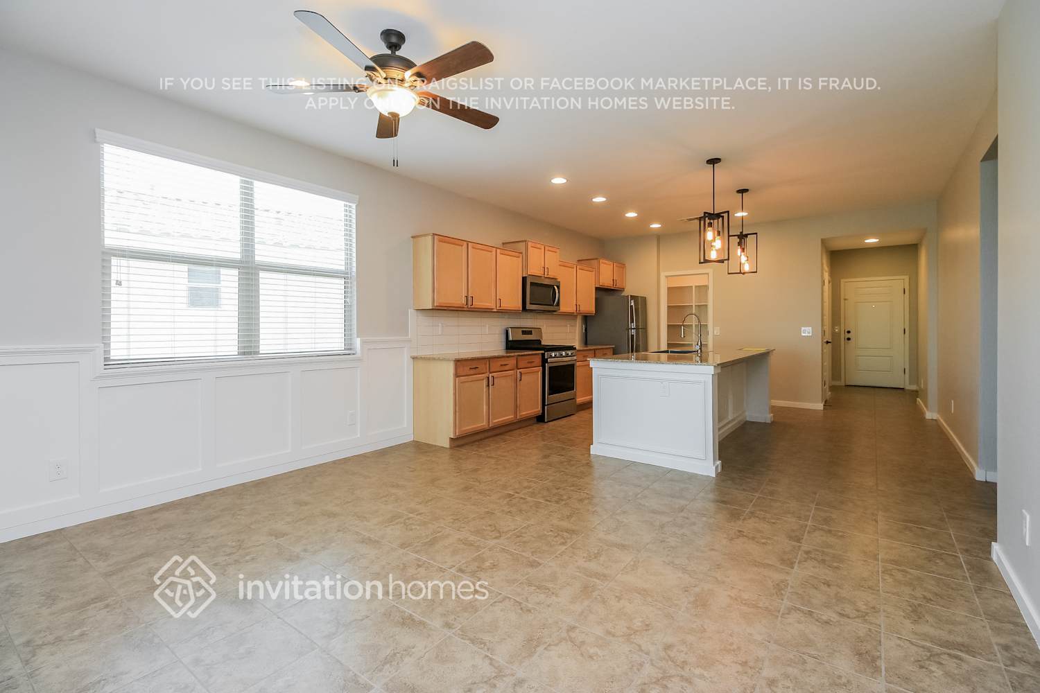 Building Photo - 35997 N Urika Dr