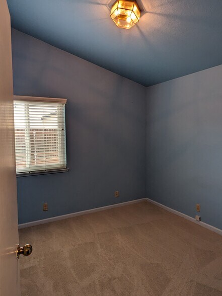 Building Photo - 224 Berry Oak Ct