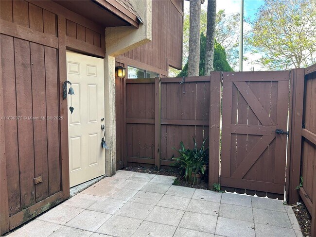 Building Photo - 6445 SW 116th Pl