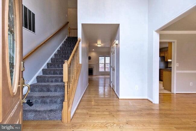 Building Photo - 19 Blue Spruce Cir