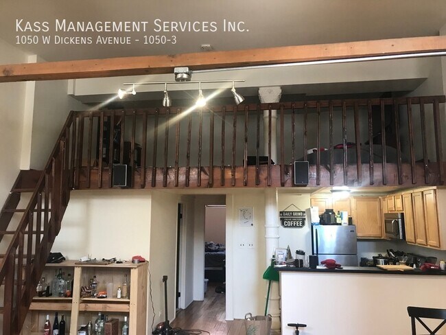 Primary Photo - 1050 W Dickens Ave