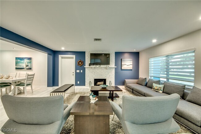 Building Photo - 5325 Mikado Ct