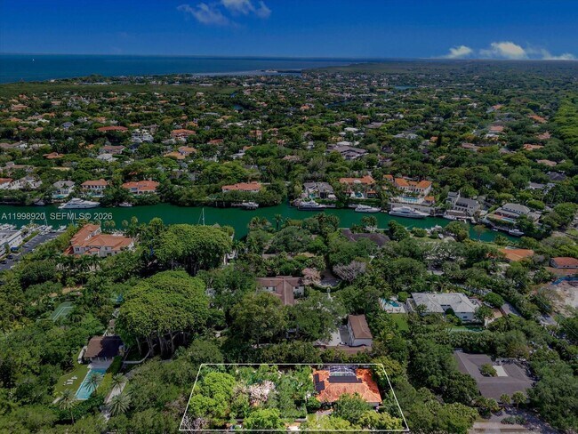 Building Photo - 186 Edgewater Dr