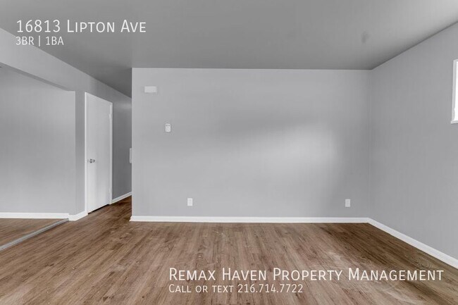 Building Photo - 16813 Lipton Ave, Cleveland - Charming 3 B...