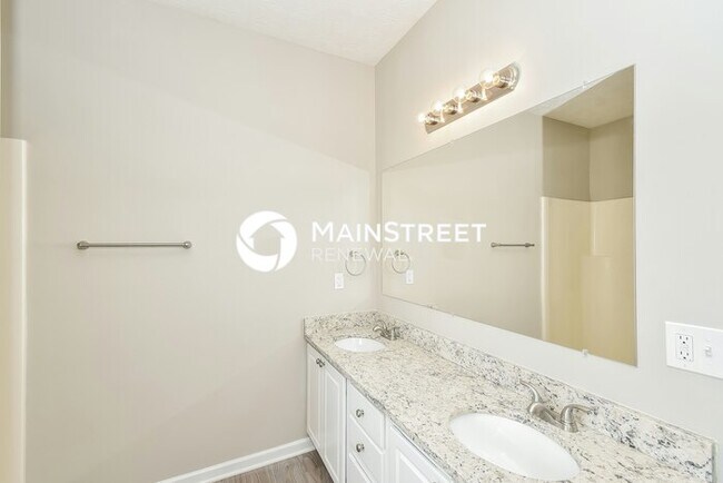 Building Photo - 3 Bedroom Pet-Friendly Home in Atlanta, GA with Main Street Renewal