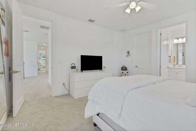 Building Photo - 175 Marquesa Cir