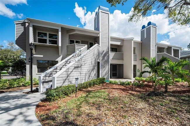 Building Photo - 10626 Longwood Dr