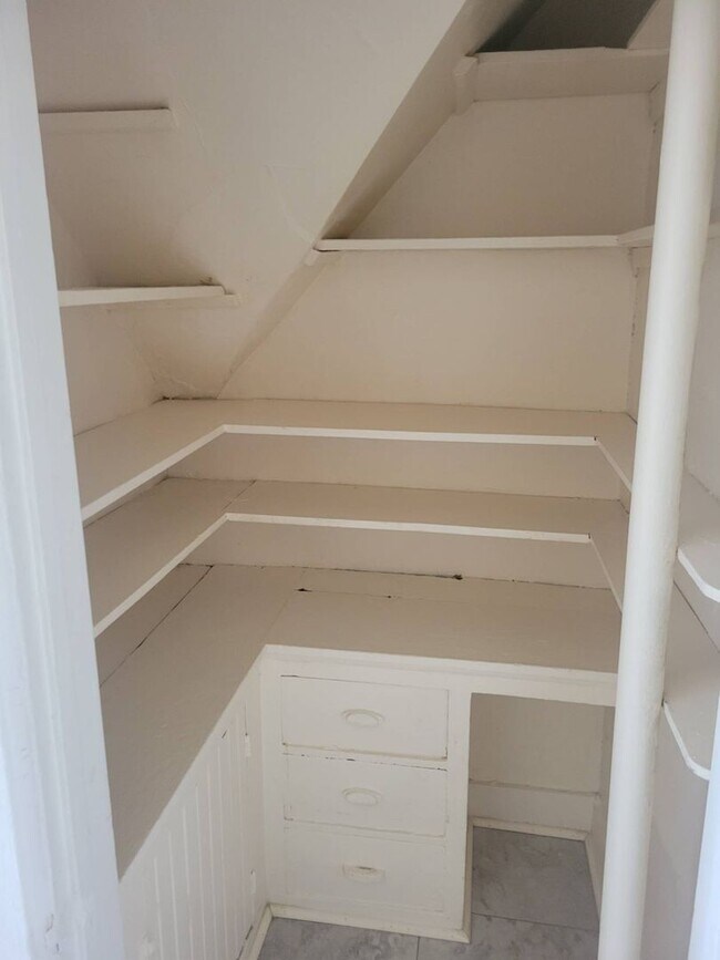 Building Photo - 1946 N 39th St