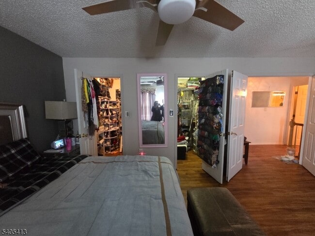 Building Photo - 67 Deer Run Dr S