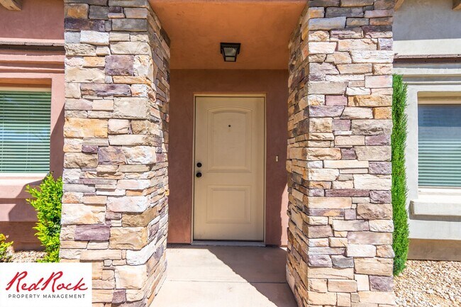 Building Photo - 2801 E 450 N